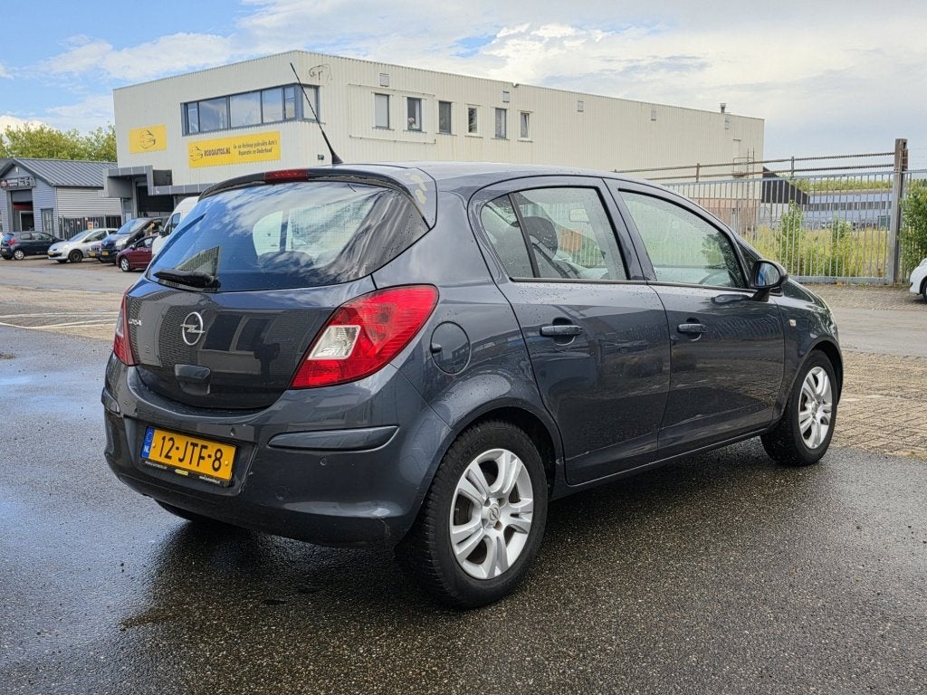 Opel Corsa 1.4-16V Enjoy Automaat Airco Nw APK ✅, Automaat, 15 km/l, Gebruikt, 4 cilinders