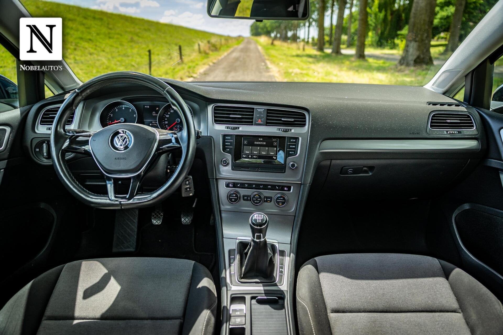 Volkswagen Golf 1.2 TSI Easyline|LMvelg|PDC|Stoelverwarming, Auto's, Voorwielaandrijving, Euro 5, 86 pk, Gebruikt
