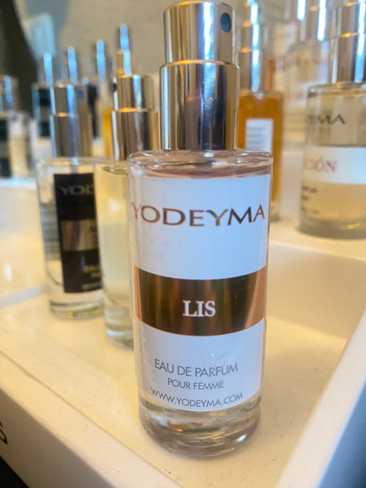 Yodeyma parfum Lis 15 ml, Ophalen of Verzenden, Nieuw, Gehele gezicht