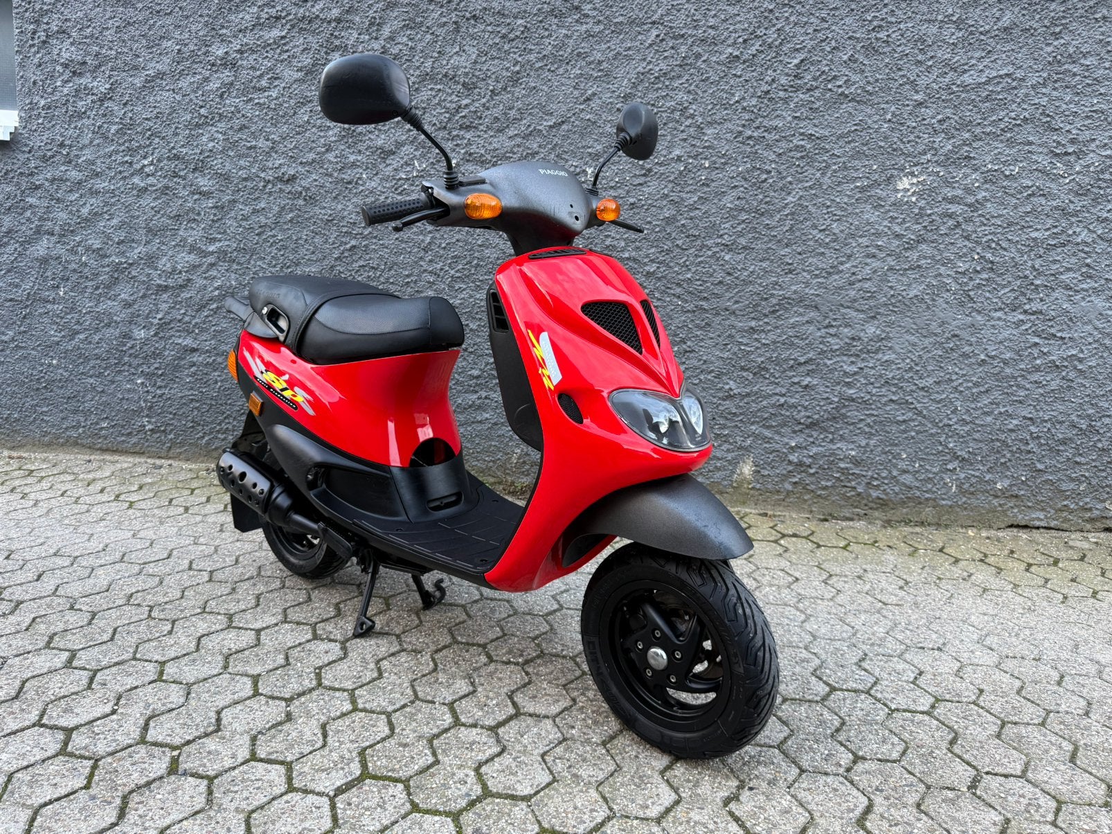 Piaggio ZIP SP1 50cc 98 H2O 2-Takt Origineel C11 SP 1 2T, Fietsen en Brommers, Ophalen, Maximaal 45 km/u, Zip, Zo goed als nieuw