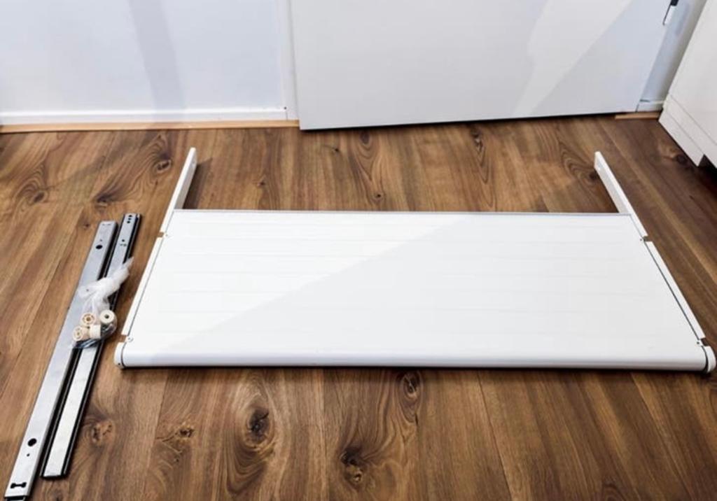 Gratis IKEA Pax uitschuifbare schoenenplank - Wit, Huis en Inrichting, Ophalen, Zo goed als nieuw