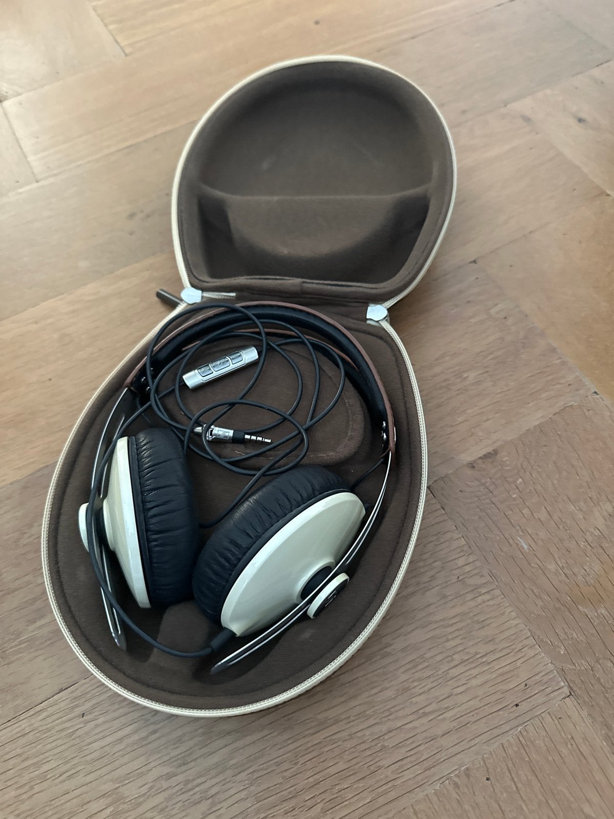 Sennheiser Momentum On-Ear Hoofdtelefoon met Hardcase, Ophalen of Verzenden, Gebruikt, Sennheiser
