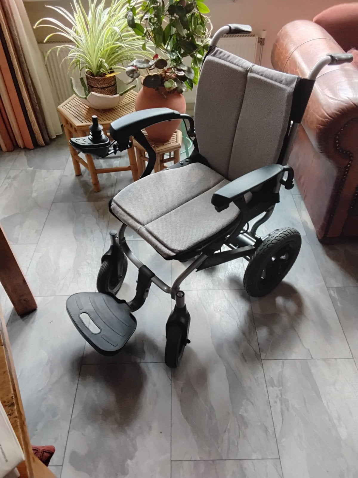 electrische rolstoel, lichtgewicht, compact, opvouwbaar., Diversen, Ophalen, Gebruikt, Duwrolstoel
