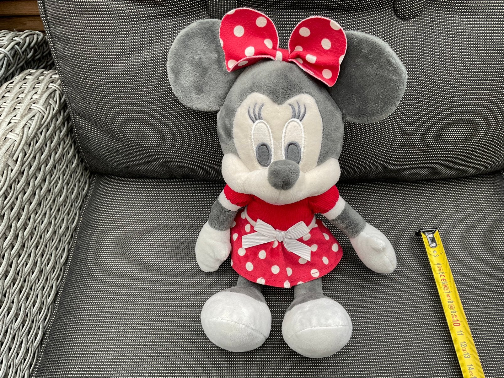 Nieuwe Disney Minnie Mouse knuffel grijs wit zwart rood, Ophalen, Mickey Mouse, Nieuw, Knuffel