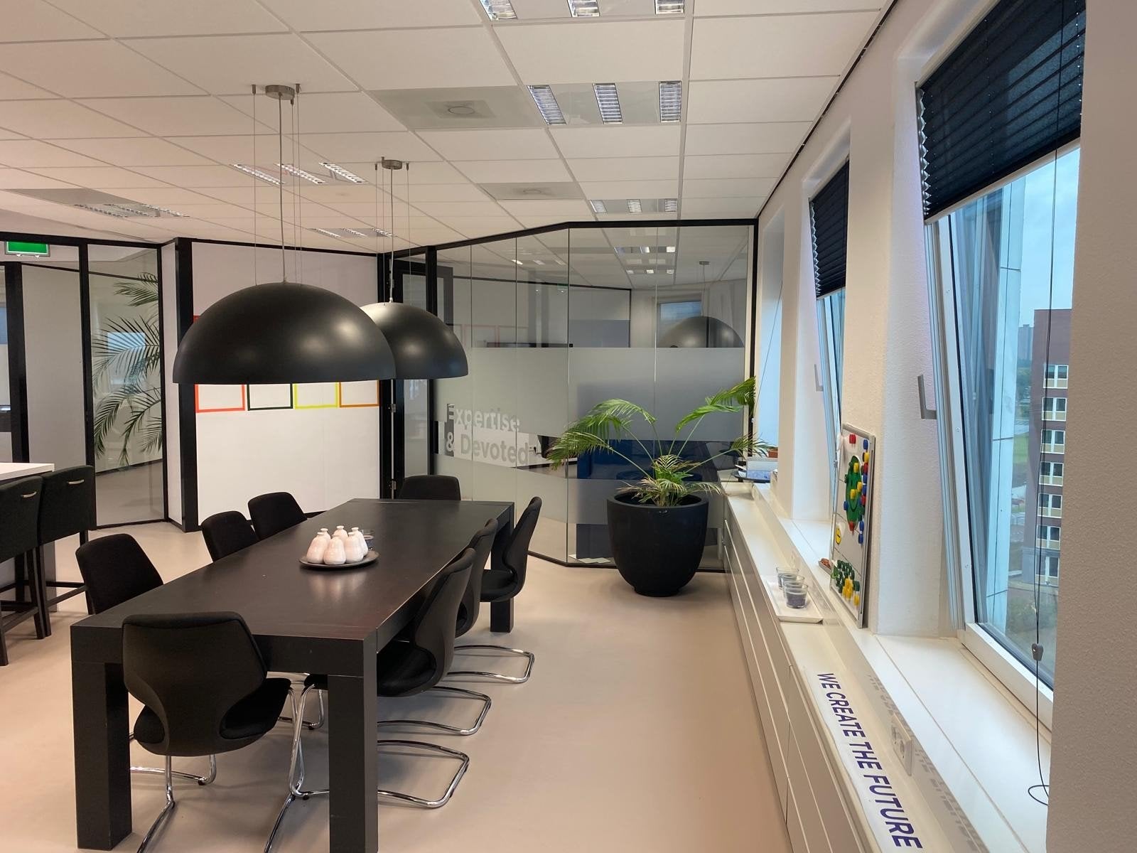 Moderne vergadertafel met stoelen, Ophalen, Gebruikt, 100 tot 150 cm, Modern zakelijk