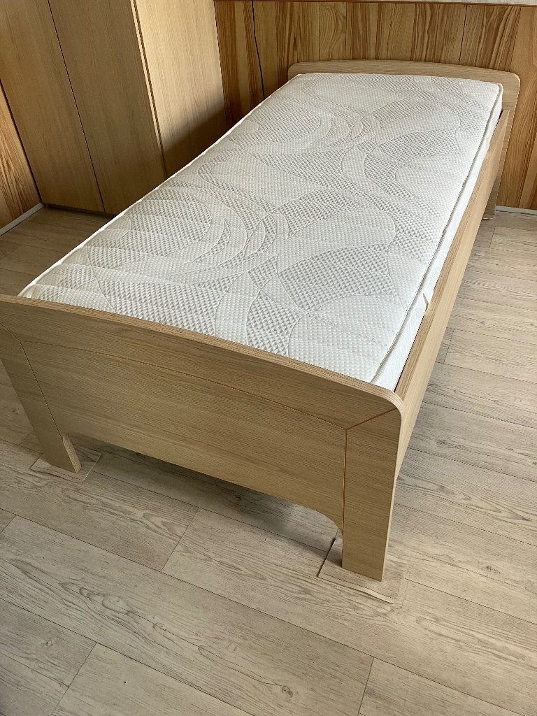 1persoons bed, elektrisch verstelbaar, Ophalen, 90 cm, Eenpersoons, Beige