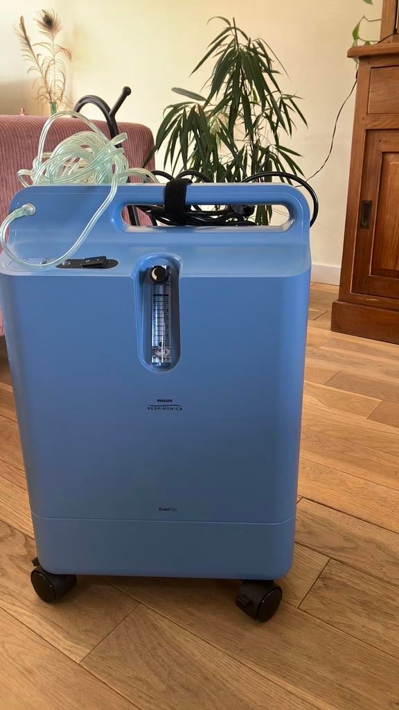 Philips Respironics Everflo zuurstof apparaat z.g.a.n., Diversen, Verpleegmiddelen, Ophalen of Verzenden, Zo goed als nieuw