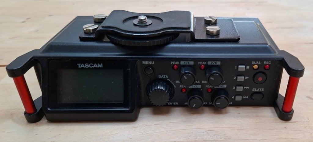 TASCAM DR-70D PCM AUDIO RECORDER, Muziek en Instrumenten, Verzenden, Gebruikt