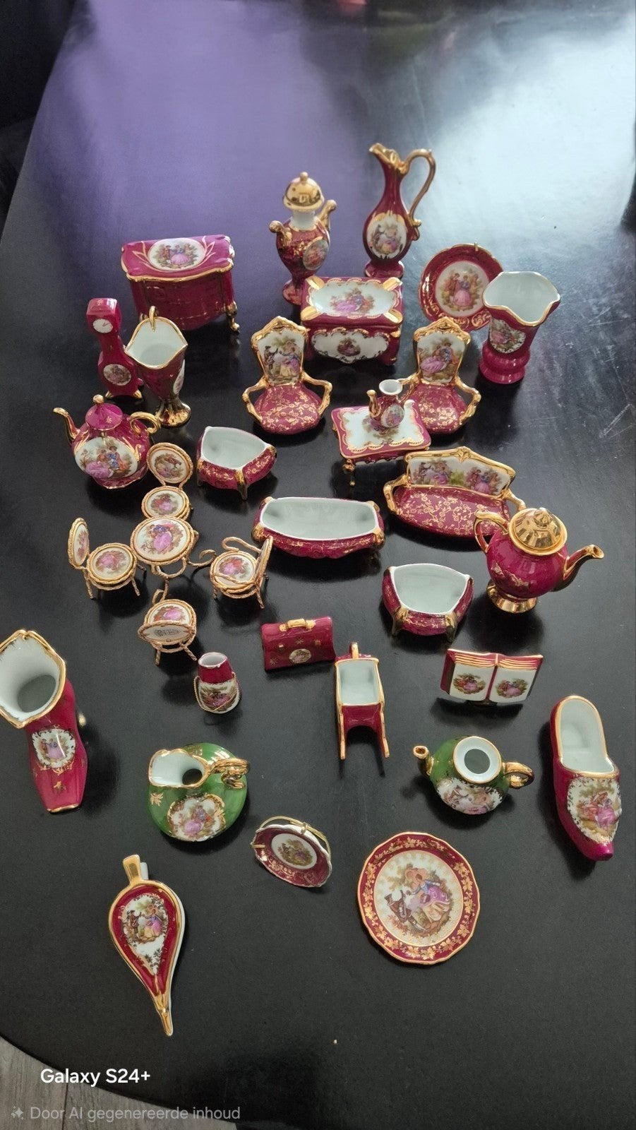 Porseleinen serviesgoed Limoges in miniatuur 45- delig, Ophalen of Verzenden, Zo goed als nieuw, Beeldje of Poppetje