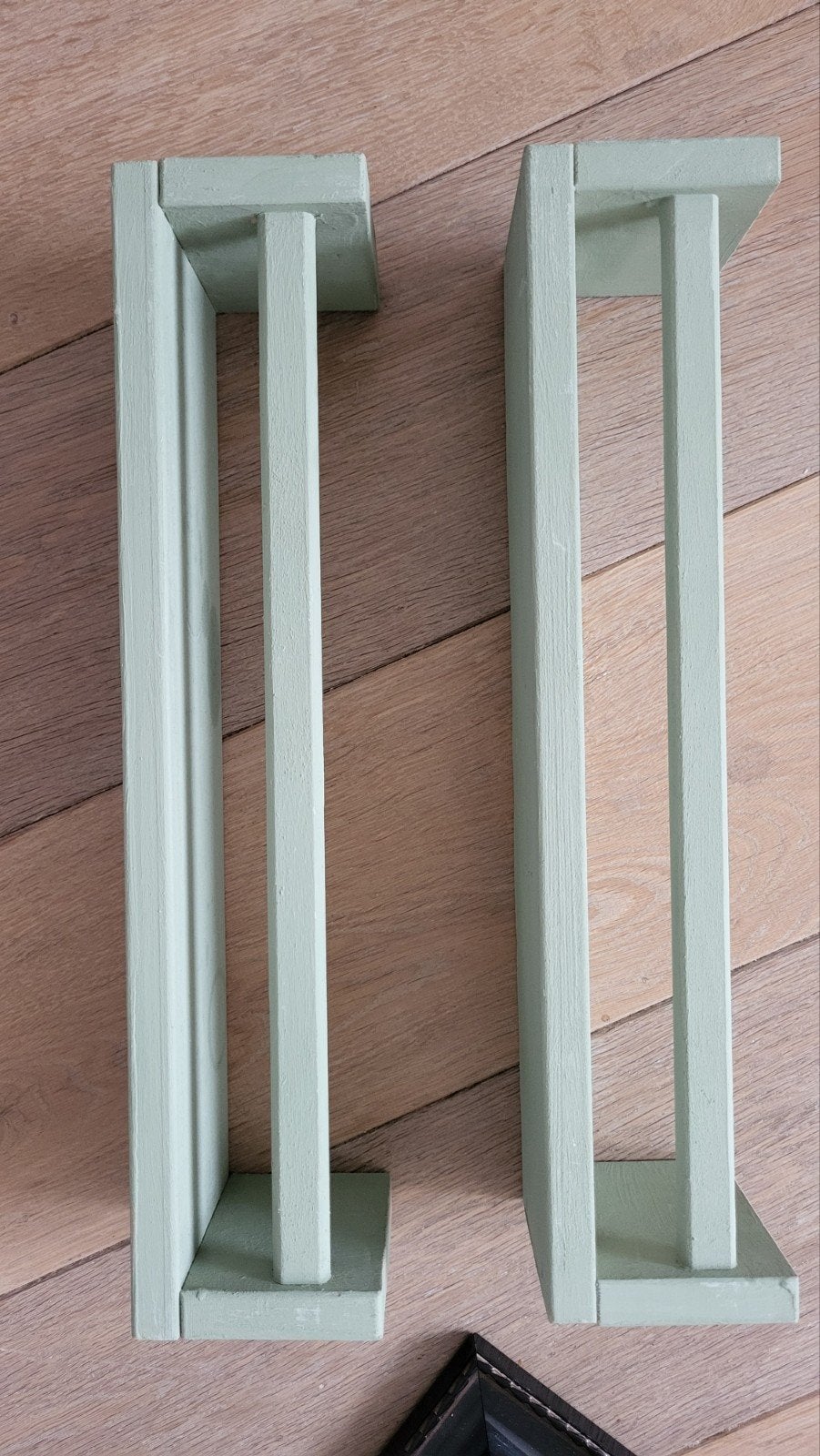 Set van 2 houten Bekväm wandplankjes - lichtgroen, Huis en Inrichting, Ophalen