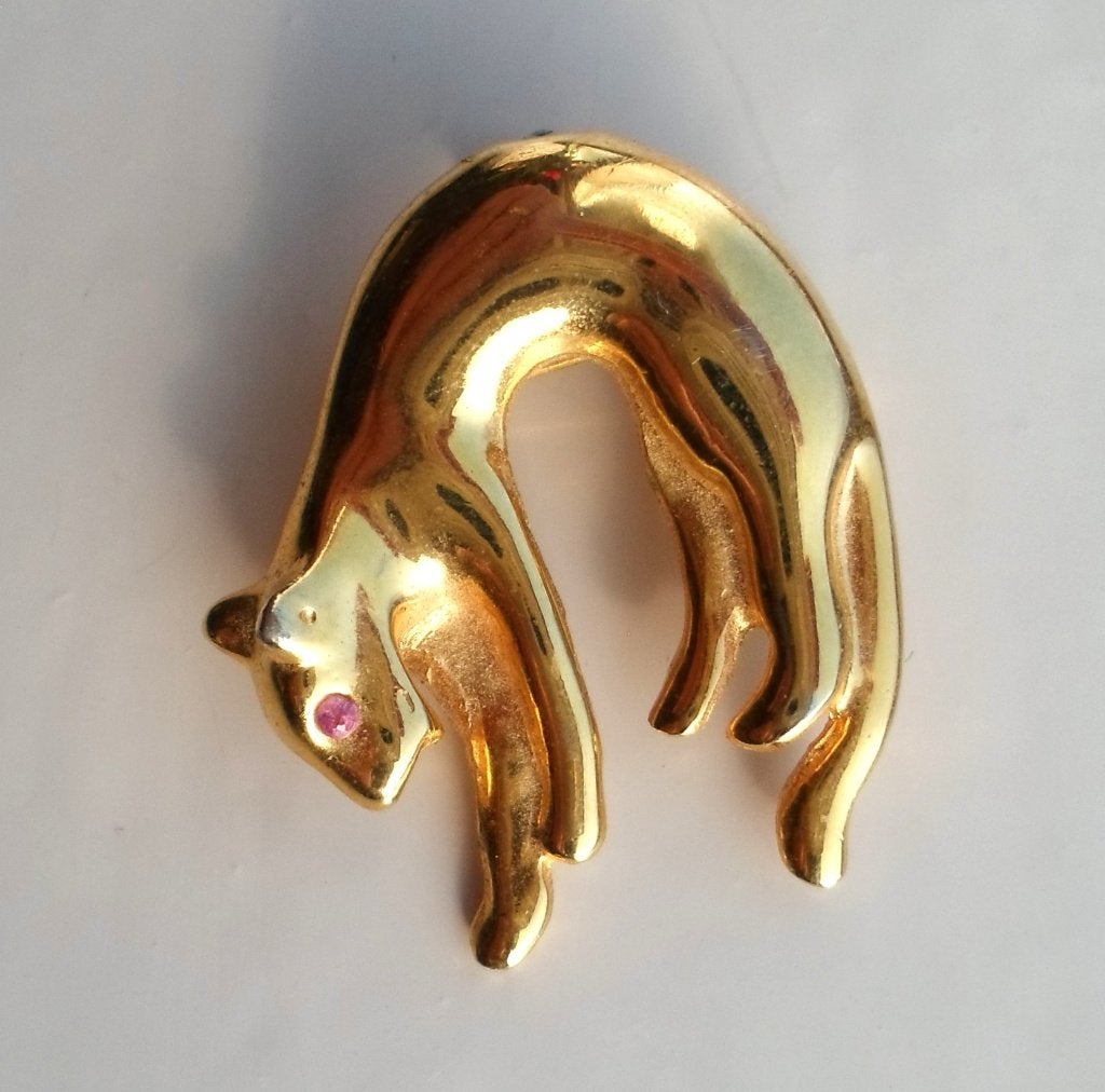 Broche / hanger in de vorm van kat. 18KGP. Goldplated., Ophalen of Verzenden, Zo goed als nieuw, Goud, Overige materialen