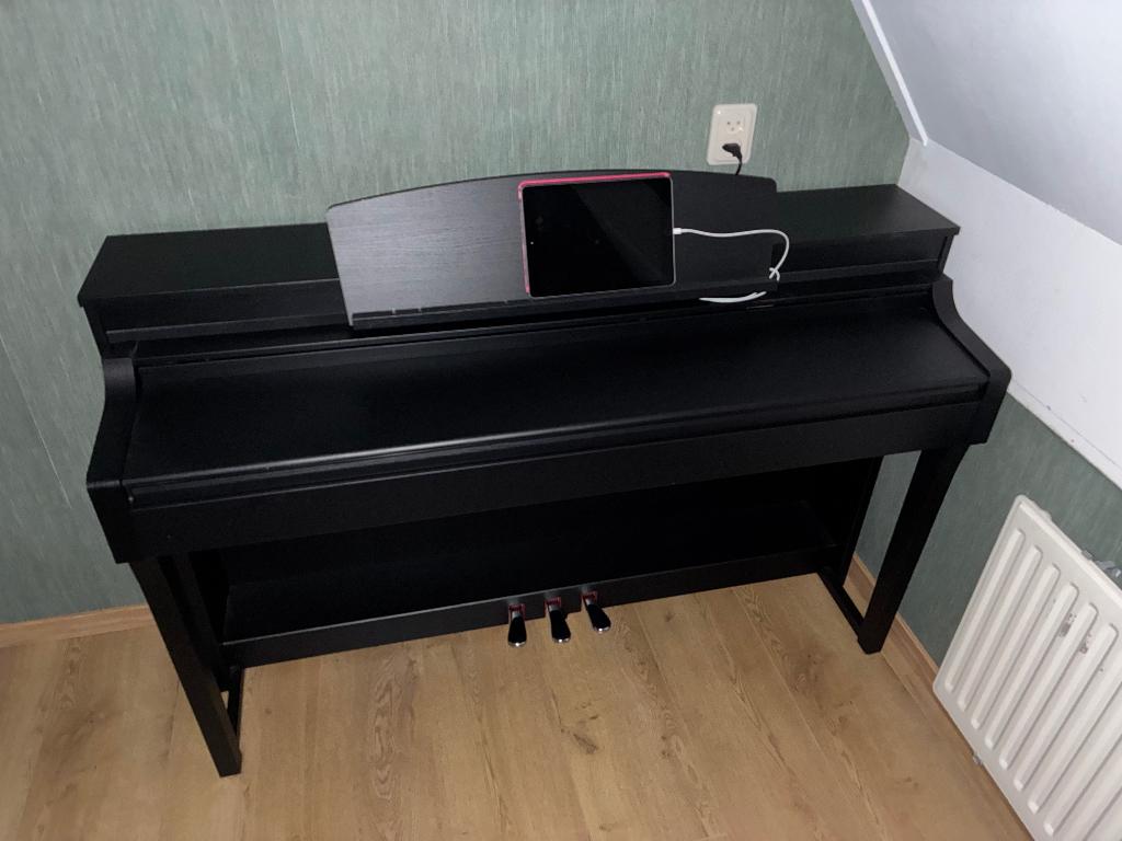 Yamaha Clavinova Smart Piano: CSP-170, Muziek en Instrumenten, Piano's, Ophalen, Gebruikt, Zwart, Digitaal