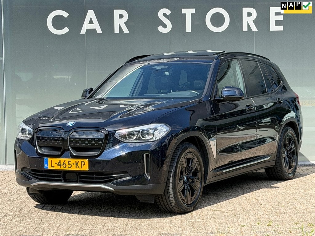 BMW IX3 Executive 80 kWh/PANO/TREKHAAK/1E EIGENAAR/SOH 97.51, Auto's, BMW, Achterwielaandrijving, Gebruikt, 1333 min, Zwart