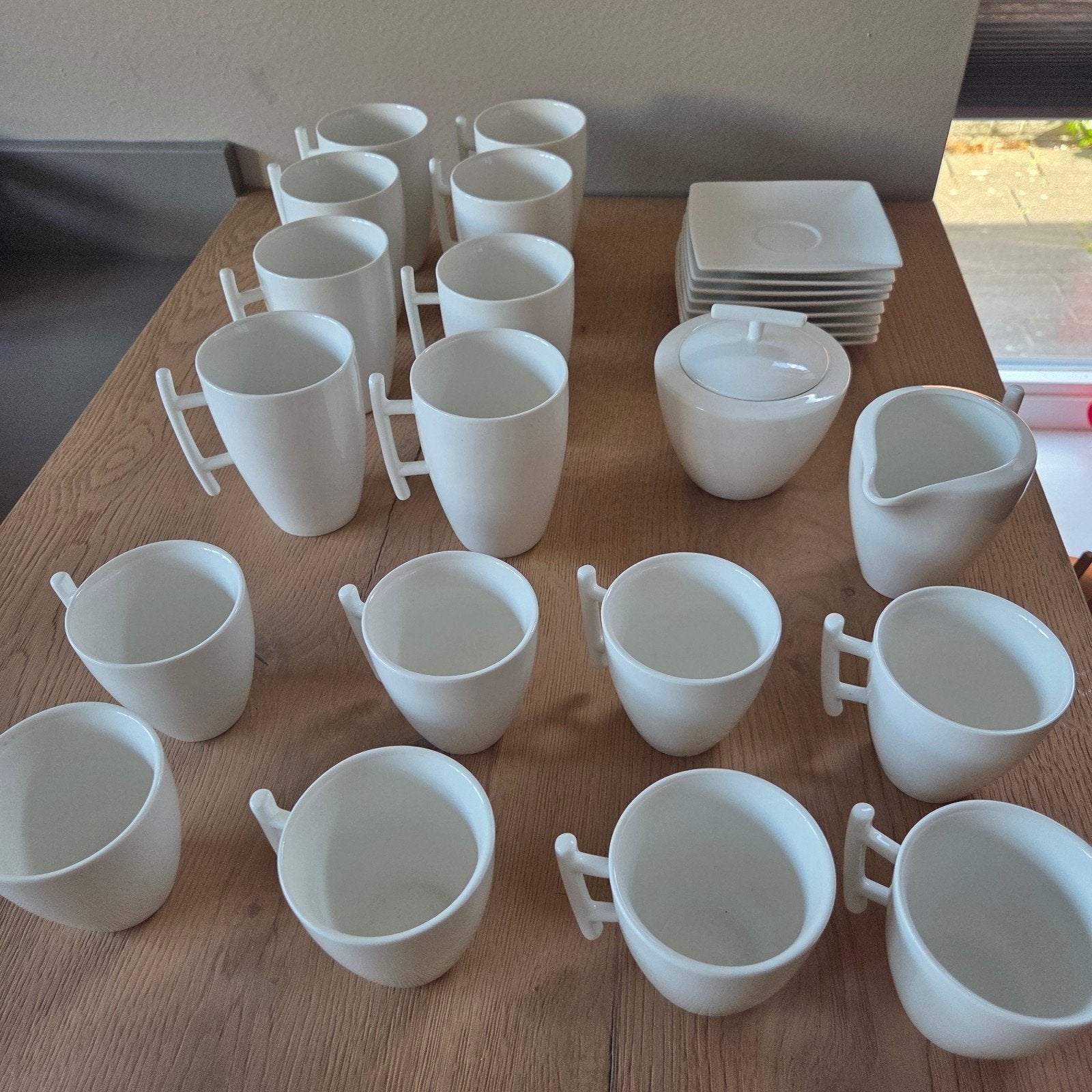 Servies Thee- & Koffiekopjes, Melkkan, Suikerpot en Schotels, Ophalen, Overige merken, Klassiek, Zo goed als nieuw