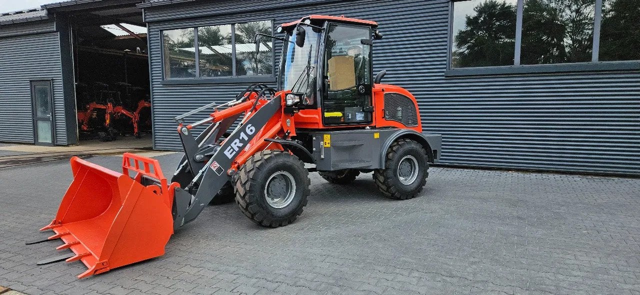 Everun ER 16, Wiellader of Shovel
