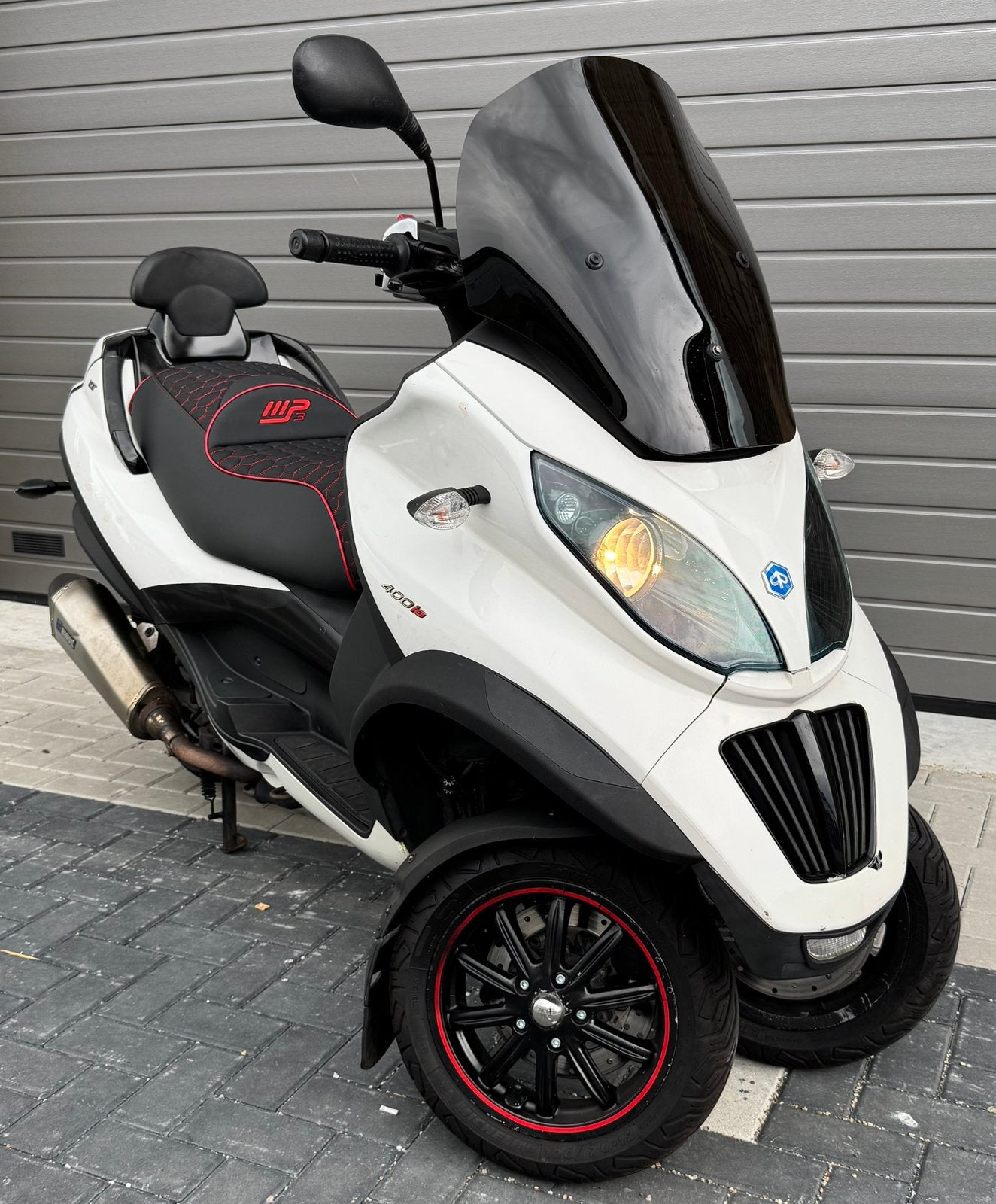 Piaggio mp3 400cc sport Akrapovic B rijbewijs custom seat, Ophalen of Verzenden