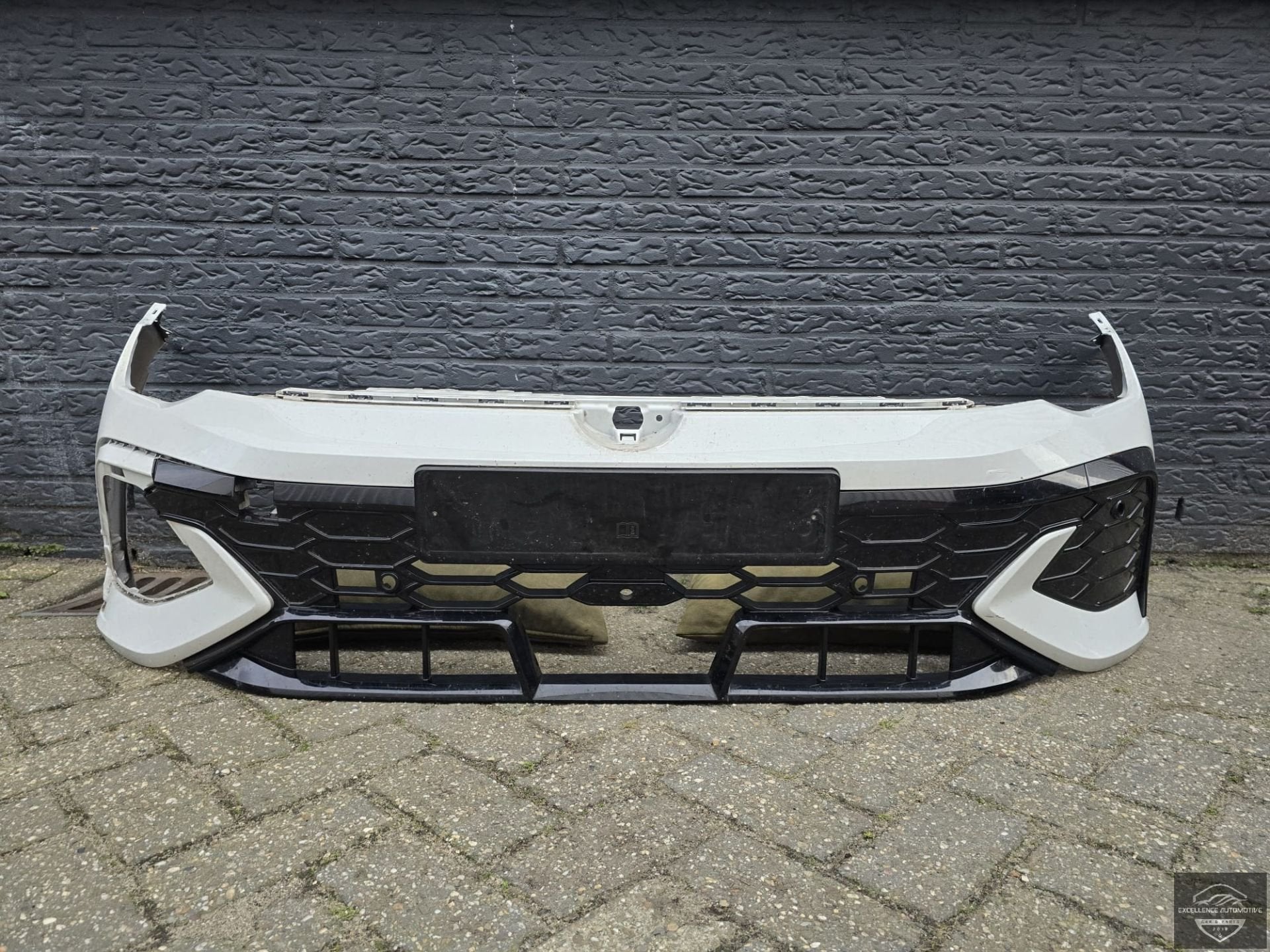 VW Golf 8 GTI Clubsport Facelift Voorbumper Bumper 6xPDC Ori, Auto-onderdelen, Carrosserie en Plaatwerk, Gebruikt, Volkswagen
