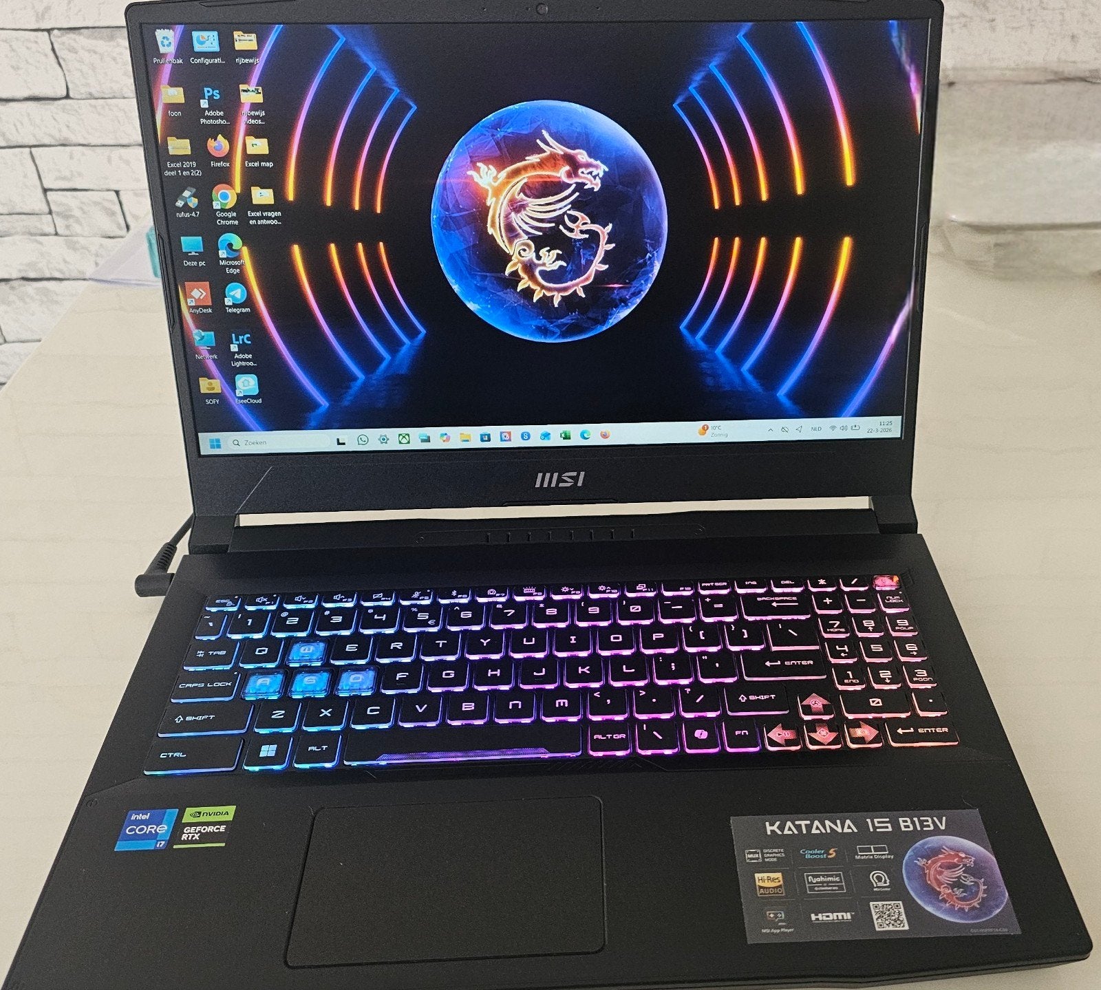 MSI kantana 15  B13VEK, Ophalen, 256 GB of meer, 16 GB, 15 inch