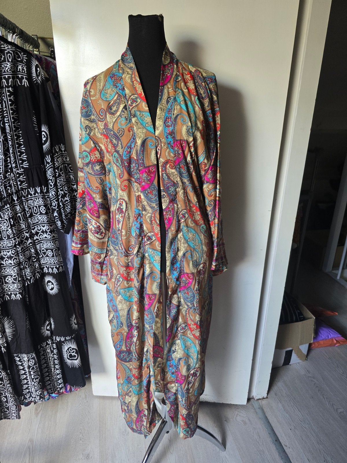 dames kimono, Ophalen of Verzenden, Zo goed als nieuw, Maat 42/44 (L), Onder de knie