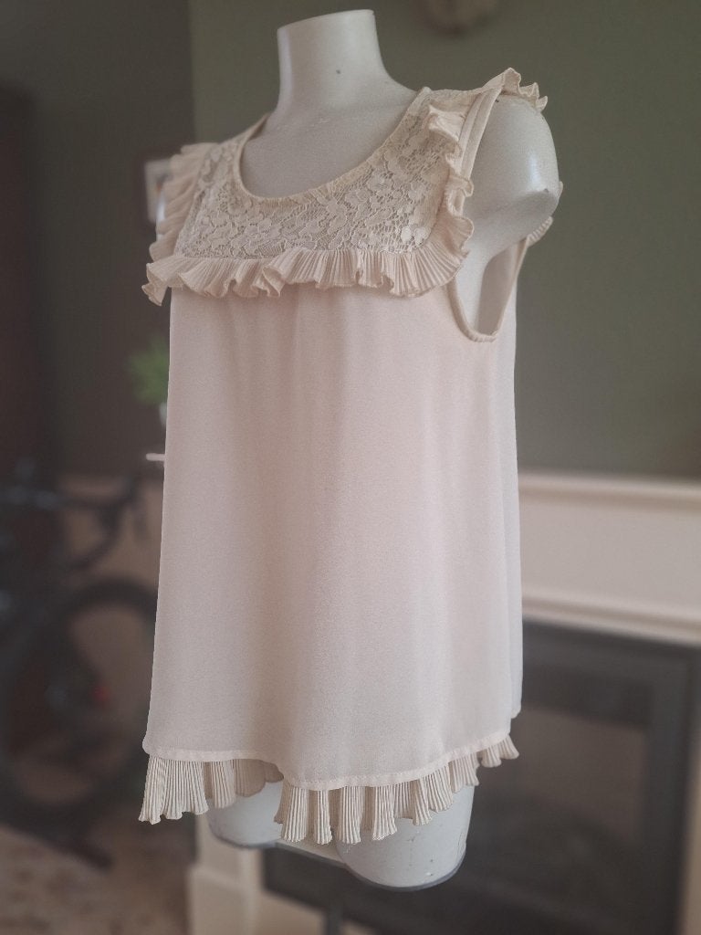Rinascimento beige crème romantische top L, Verzenden, Beige, Zo goed als nieuw, Zonder mouw
