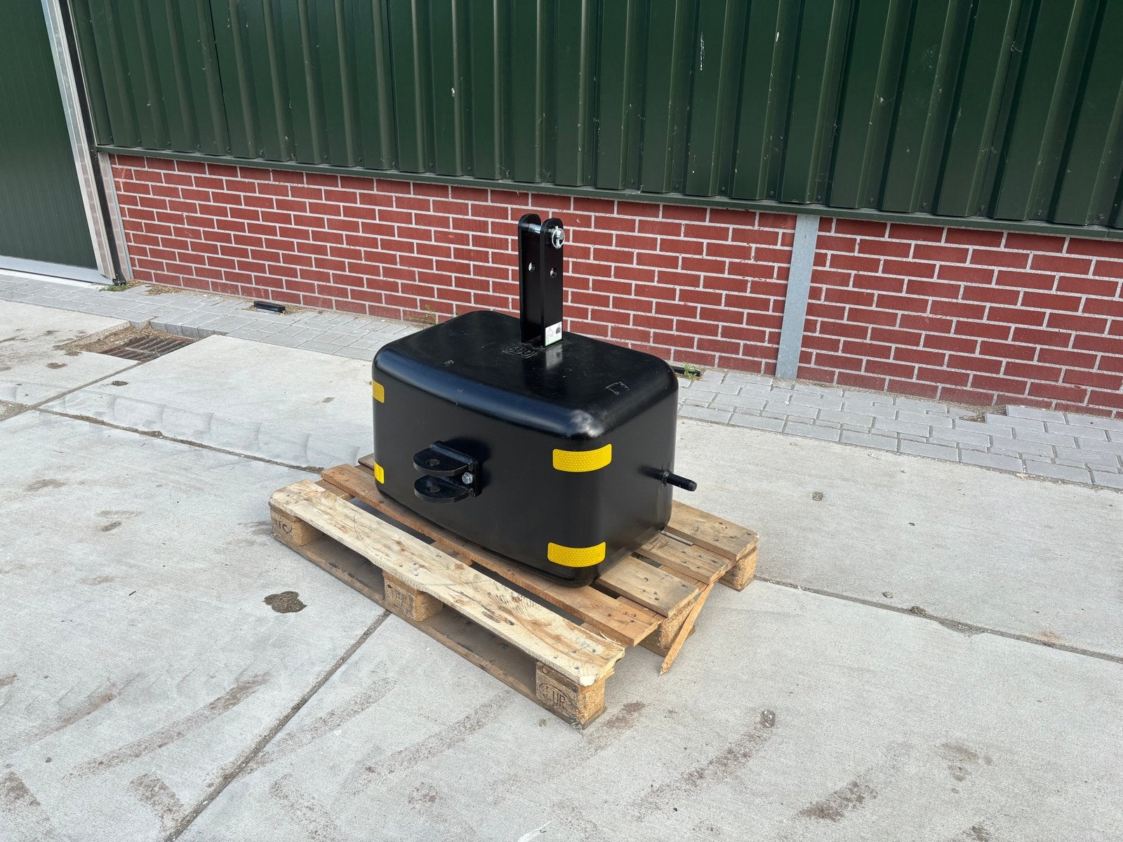 Nieuw frontgewicht 600 KG, Zakelijke goederen, Ophalen
