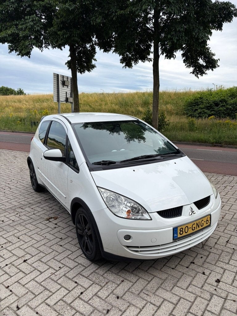 Mitsubishi Colt 1.3 Mivec CZ3 2008 Wit, Voorwielaandrijving, Stof, Origineel Nederlands, Handgeschakeld