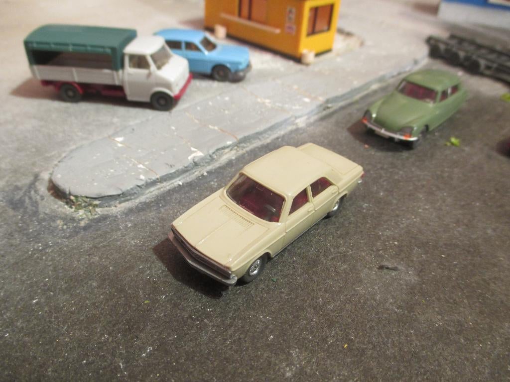 1970 Audi 100 C1 Wiking 120/ 5a hellgelbgrau 1e uitgave 1971, Ophalen of Verzenden, Gebruikt, Auto, Wiking