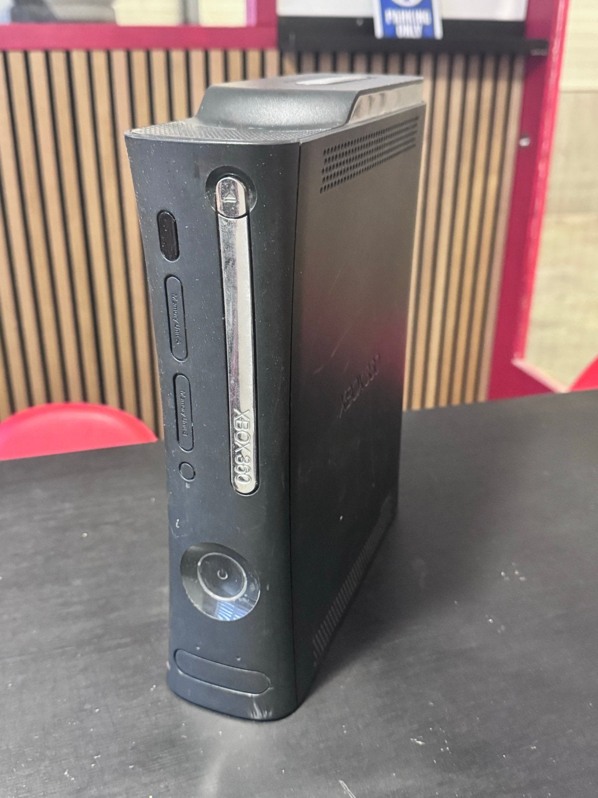 Xbox 360 S met controller en 30+ games, Spelcomputers en Games, Spelcomputers | Xbox 360, Ophalen of Verzenden, Met 1 controller