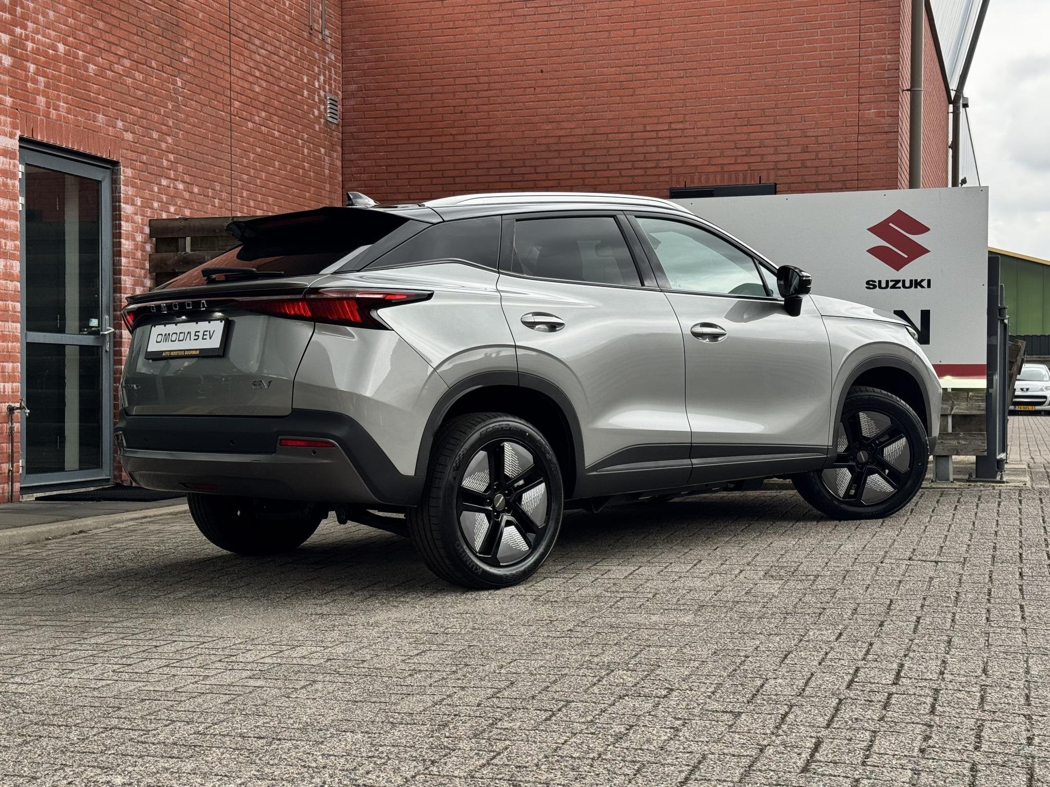 Omoda 5 EV Premium 61 kWh 360 Camera | Schuif/Kanteldak | Ke, Auto's, 402 km, 750 kg, Elektrisch, 211 pk