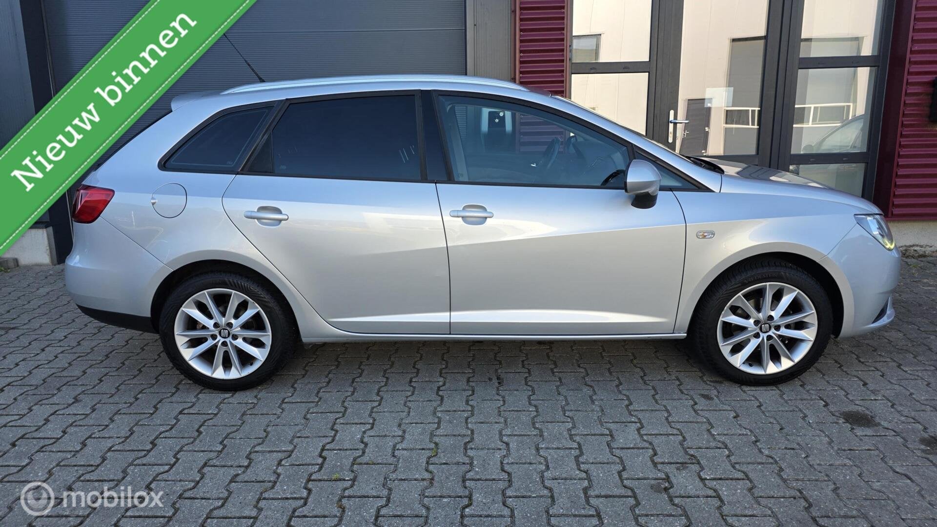 Seat Ibiza ST 1.0 EcoTSI Style Connect /Carplay / Nwe APK, Voorwielaandrijving, Euro 6, Electronic Stability Program (ESP), Origineel Nederlands