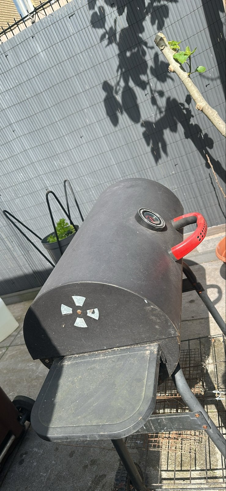 Gebruikte BBQ met wielen en thermometer, Ophalen of Verzenden, Gebruikt