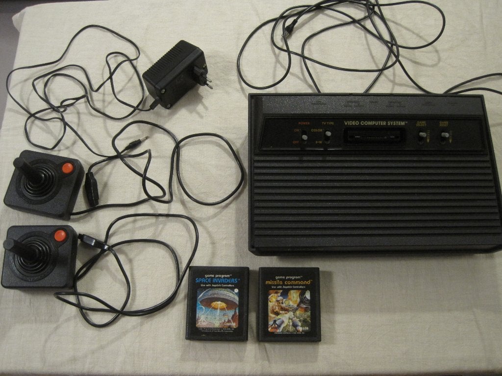 Atari 2600, Spelcomputers en Games, Spelcomputers | Atari, Met 2 controllers, Ophalen of Verzenden, Atari 2600, Gebruikt
