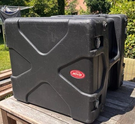 Oersterke SKB 9U Roto Rack Flightcase (19" inch tunnelcase), Ophalen, Gebruikt, Overige instrumenten, Flightcase