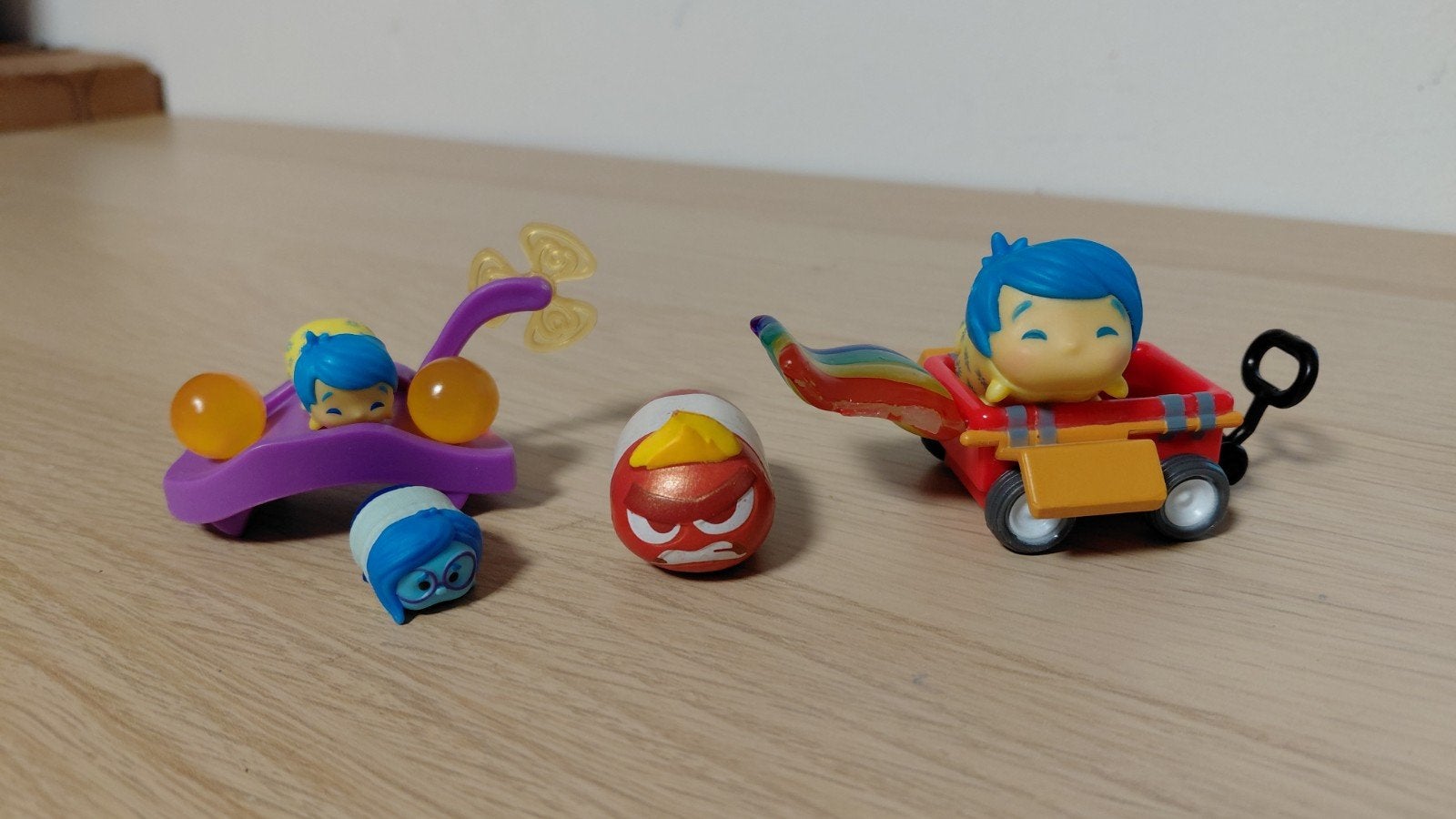 Tsum Tsum Disney poppetjes Inside out, Ophalen of Verzenden, Zo goed als nieuw