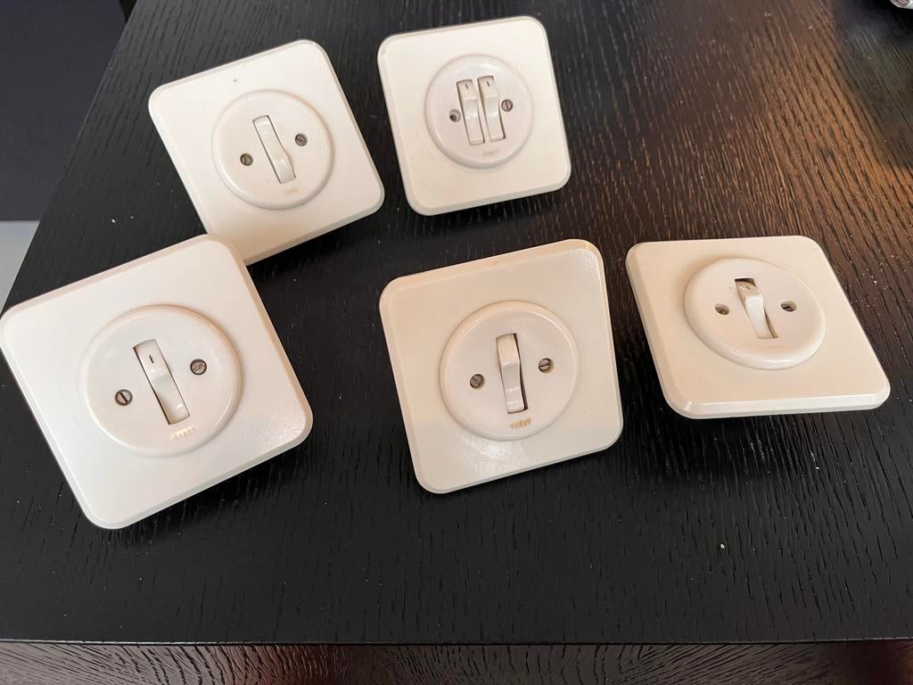 Vintage Gardy lichtschakelaars, Doe-het-zelf en Verbouw, Elektra en Kabels, Ophalen of Verzenden, Gebruikt, Schakelaar
