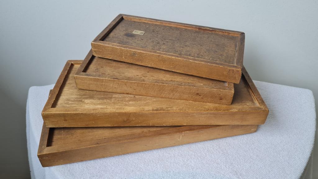Fournituren doosjes horlogemaker gereedschap, Antiek en Kunst, Antiek | Gereedschap en Instrumenten, Ophalen of Verzenden