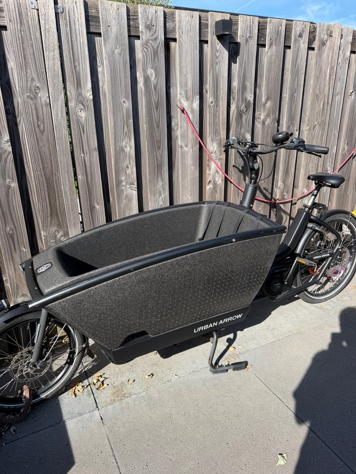 Urban Arrow Family e-bakfiets - Slechts 1124 km!, Elektrisch, Zo goed als nieuw, 2 kinderen, Schijfrem