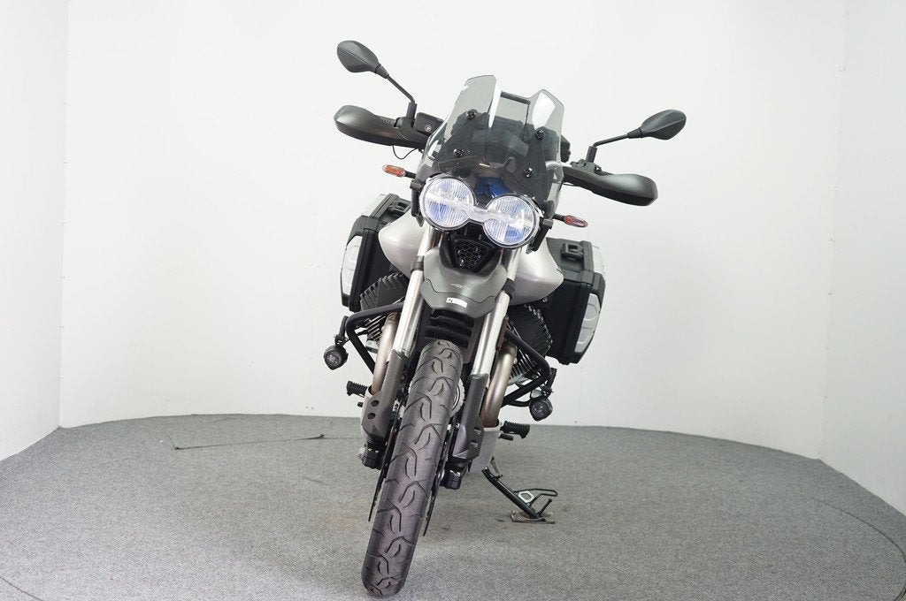Moto Guzzi V 85 TT TRAVELER (bj 2024), 853 cc, Cruise Control, Bedrijf, Meer dan 35 kW