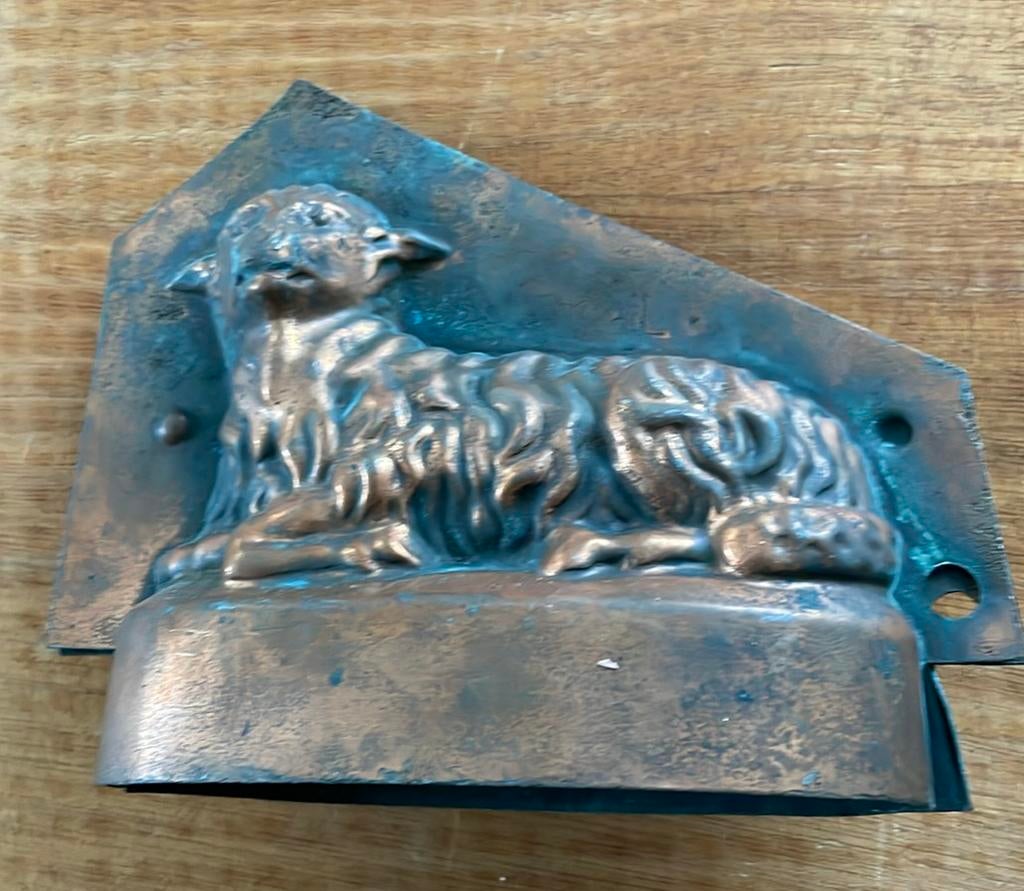 antieke metalen vorm voor chocolade- of boterfiguren, Ophalen of Verzenden, Brons
