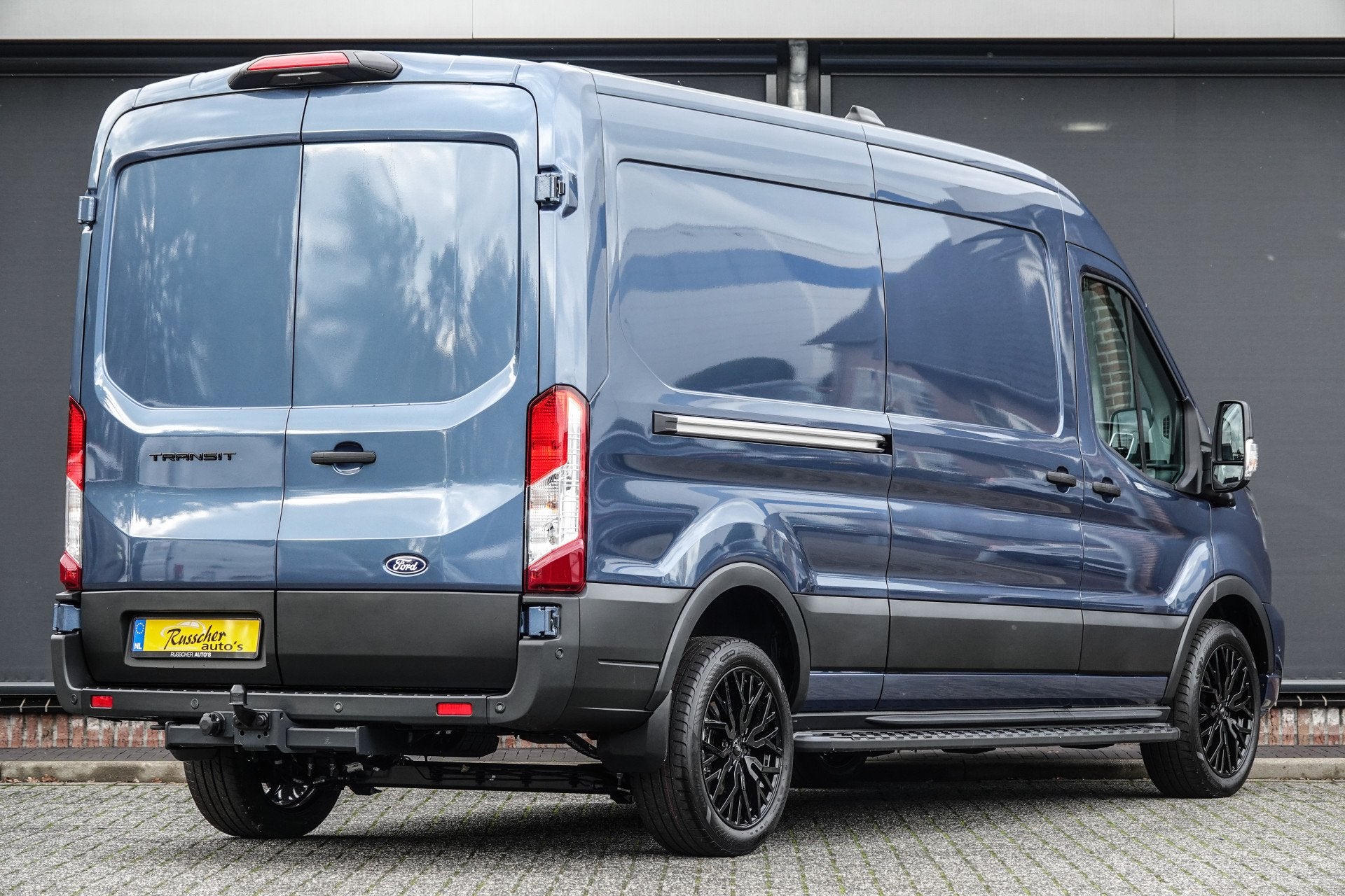 Ford Transit L3H2 | 2.0Tdci 165Pk | 350 | Raptor Edition | 2, Voorwielaandrijving, 12 maanden, Zwart, 4 cilinders