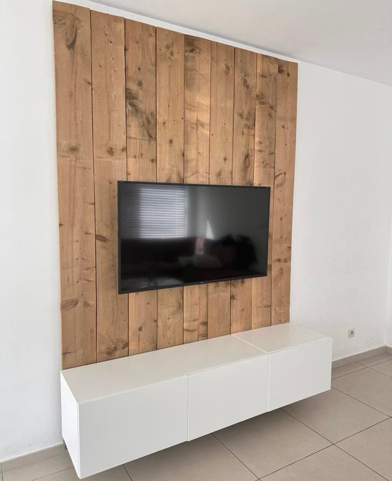 MODERNE TV-WAND + MEUBEL + TELEVISIE – COMPLETE SET, 150 tot 200 cm, Ophalen of Verzenden, Zo goed als nieuw, Minder dan 100 cm