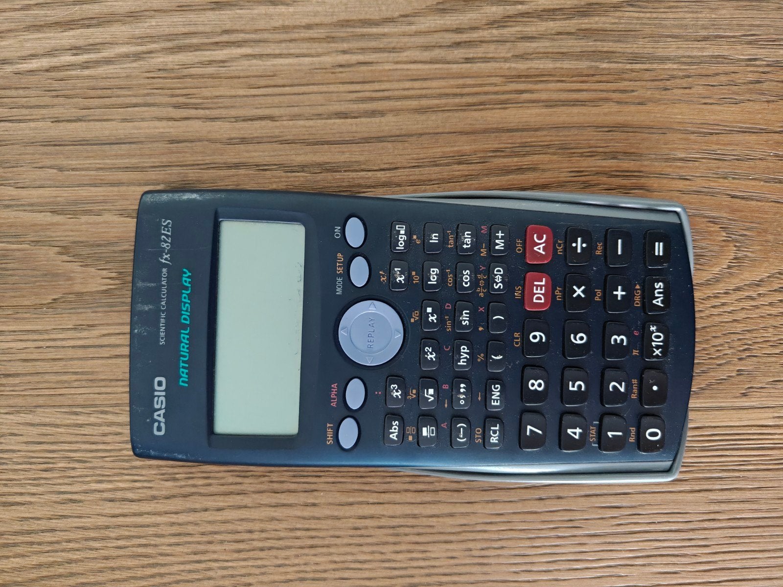 Casio fx-82ES Wetenschappelijke Rekenmachine, Diversen, Rekenmachines, Ophalen of Verzenden, Gebruikt