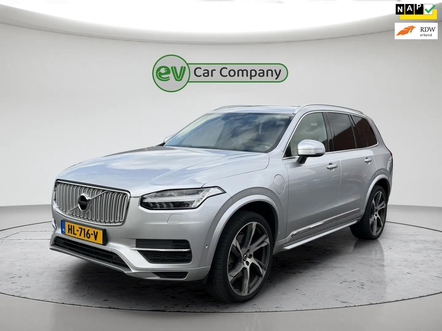 Volvo XC90 2.0 T8 Twin Engine AWD Inscription | Dealer onder, Gebruikt, 1969 cc, 7 stoelen, Bedrijf