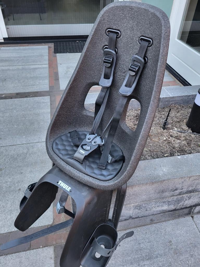 Thule Yepp Nexxt Maxi fietsstoeltje, Ophalen, Zo goed als nieuw