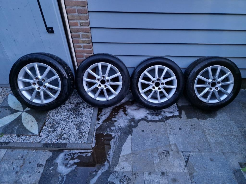 Originele Seat velgen 16 inch met Continental banden, Auto-onderdelen, Banden en Velgen, Ophalen, Gebruikt, 16 inch, Banden en Velgen