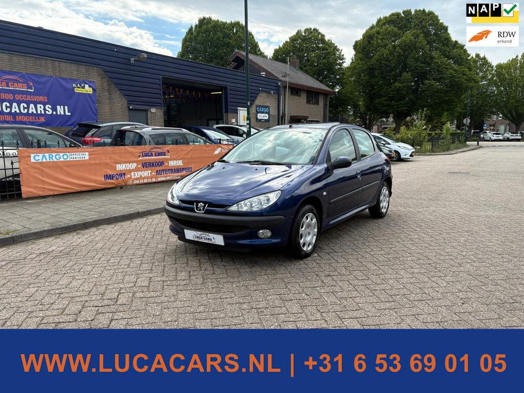 Peugeot 206 1.4-16V XT NIEUWE APK!, Auto's, Peugeot, Bedrijf, Te koop, ABS, Airbags, Centrale vergrendeling, Elektrische ramen