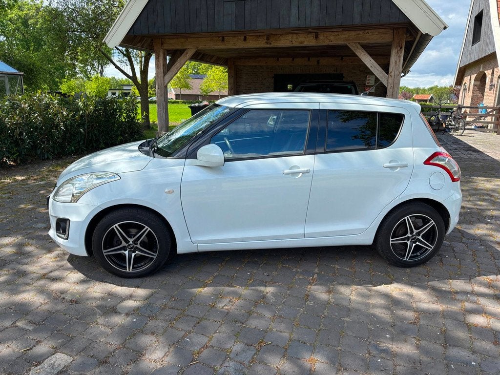 Suzuki Swift 1.2 X-tra, Gebruikt, 4 cilinders, 400 kg, Bedrijf