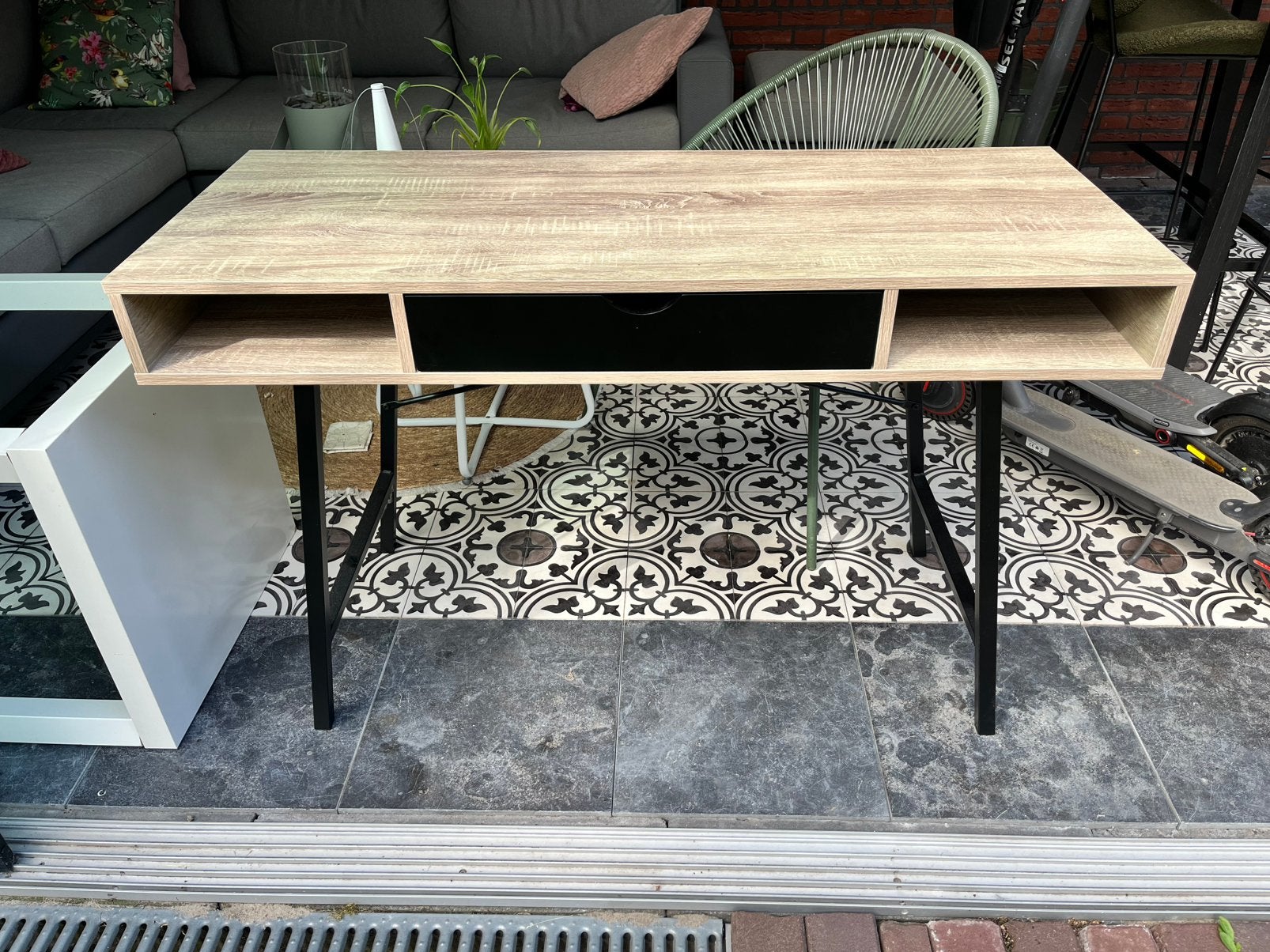 Bureau 120 cm breed 75 cm hoog, Ophalen, Zo goed als nieuw
