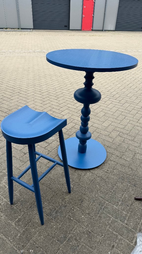 3 Design statafels + 9 barkrukken – set in opvallend blauw, Ophalen, Gebruikt