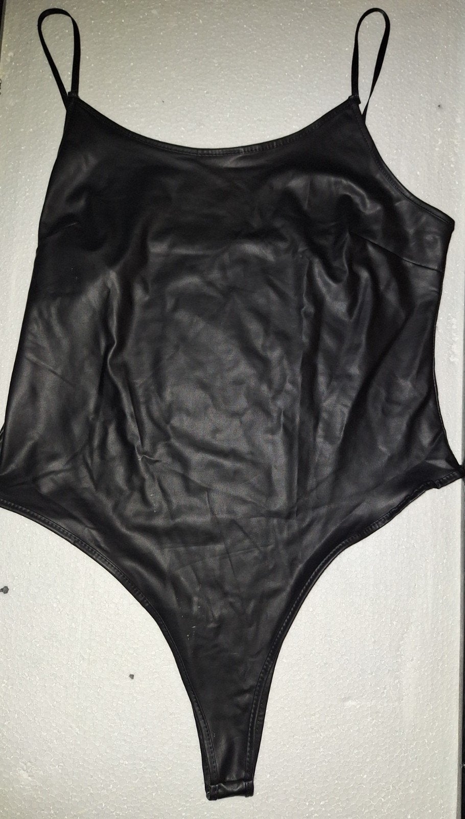 Sexy zwarte nieuwe leather-look body maat M, Verzenden, Zwart, Body of Korset